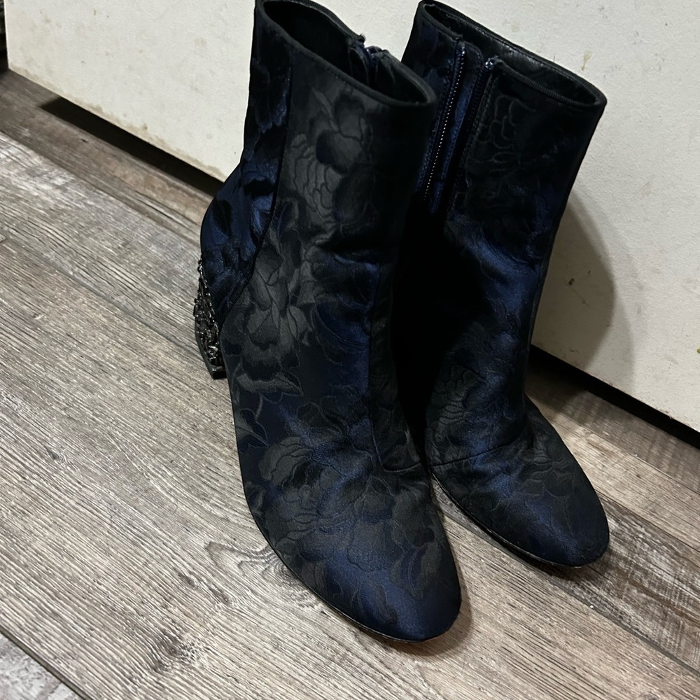 Badgley Mischka Martha Brocade jeweled block heel Blue & black floral bootie - Picture 3 of 11